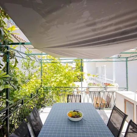 Batista Guest house *